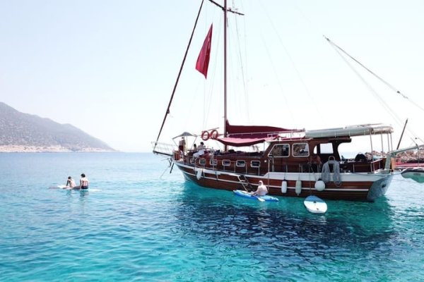 16 m Gulet · 3 Kabin · Kalkan