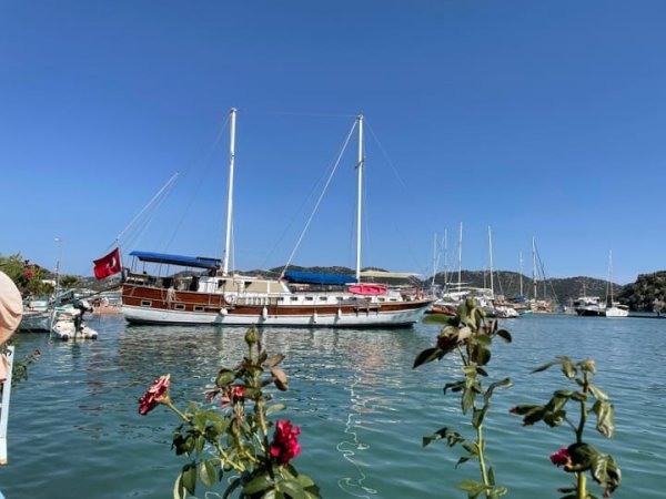 23 m Gulet · 6 Kabin · Kaş