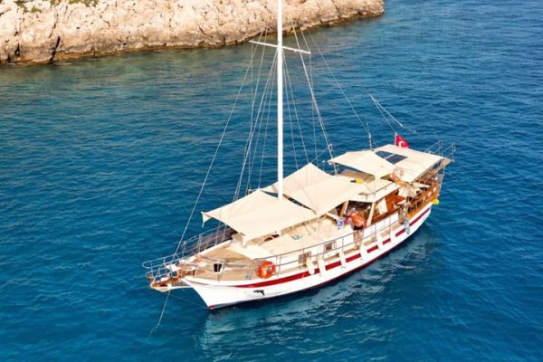 12,5 m Gulet · Kaş