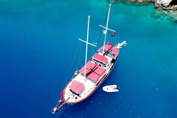 26 m Gulet · 4 Kabin · Göcek