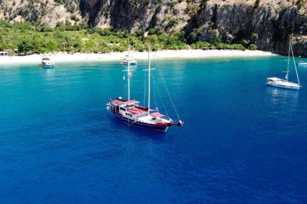 26 m Gulet · 4 Kabin · Göcek