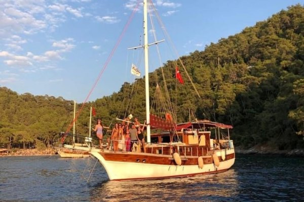 18,1 m Gulet · 4 Kabin · Fethiye