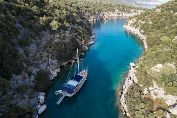 19 m Gulet · 4 Kabin · Kaş