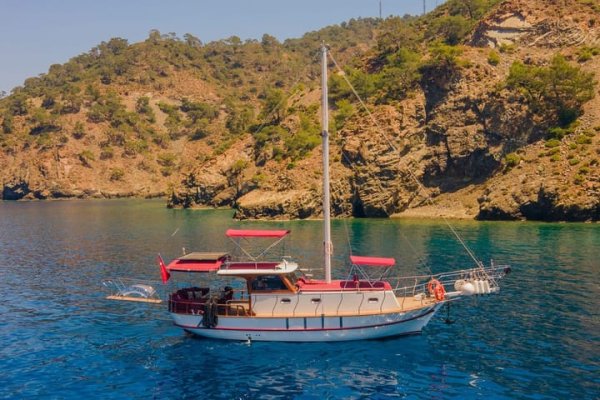 11,9 m Gulet · 2 Kabin · Göcek