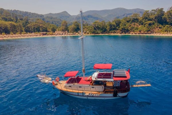 11,9 m Gulet · 2 Kabin · Göcek