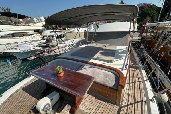 12 m Gulet · 2 Kabin · Göcek