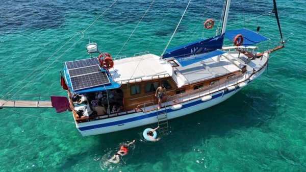 14 m Gulet · 2 Kabin · Kuşadası