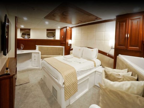 34,6 m Gulet · 6 Kabin · Lavrion