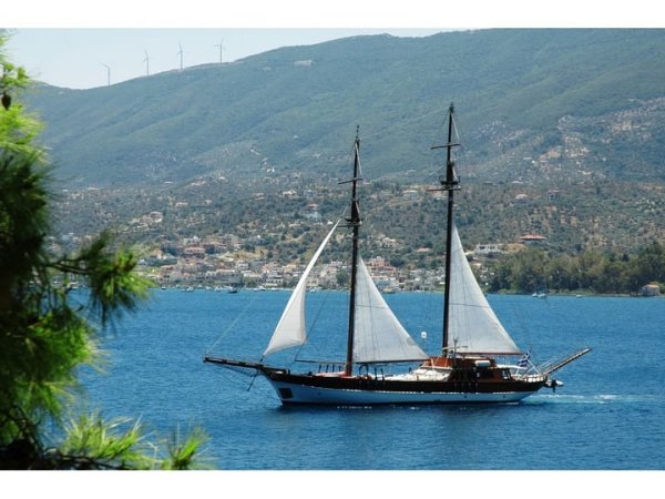 38 m Gulet · 8 Kabin · Atina