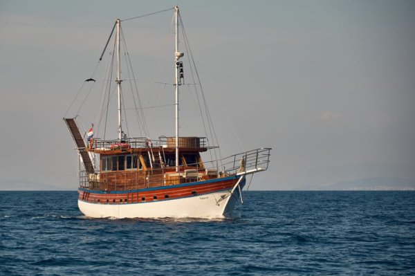 23 m Gulet · 4 Kabin · Omiš