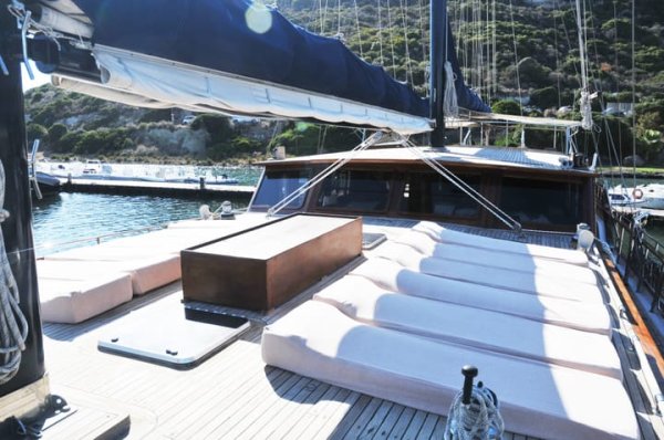 39 m Gulet · 6 Kabin · Olbia