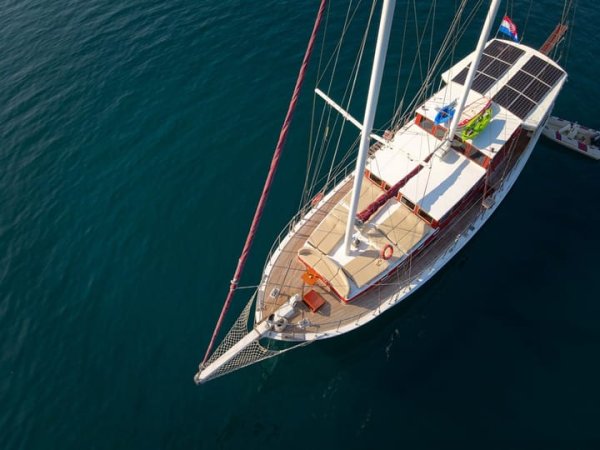 24 m Gulet · 6 Kabin · Kaštel Gomilica