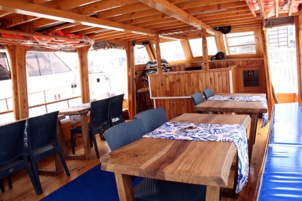 12 m Gulet · Çeşme