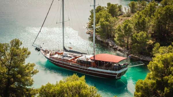 32 m Gulet · 7 Kabin · Split