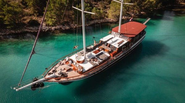 32 m Gulet · 7 Kabin · Split