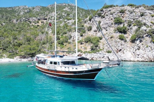 22 m Gulet · 5 Kabin · Datça