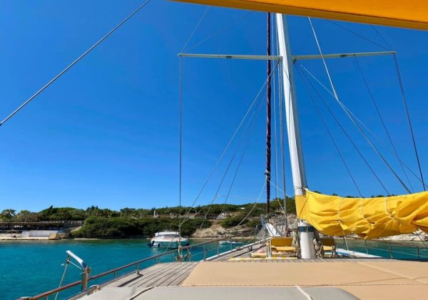 30 m Gulet · 4 Kabin · Çeşme