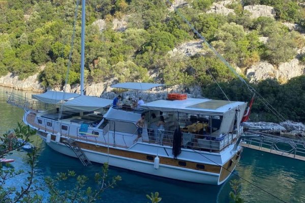 17 m Gulet · 4 Kabin · Kekova