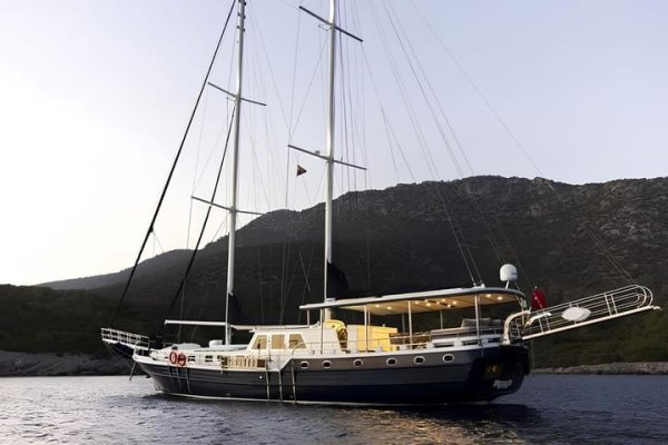 27 m Gulet · 5 Kabin · Marmaris