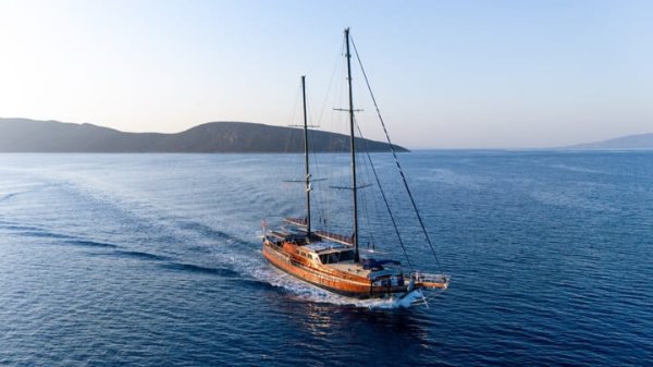 27 m Gulet · 5 Kabin · Atina