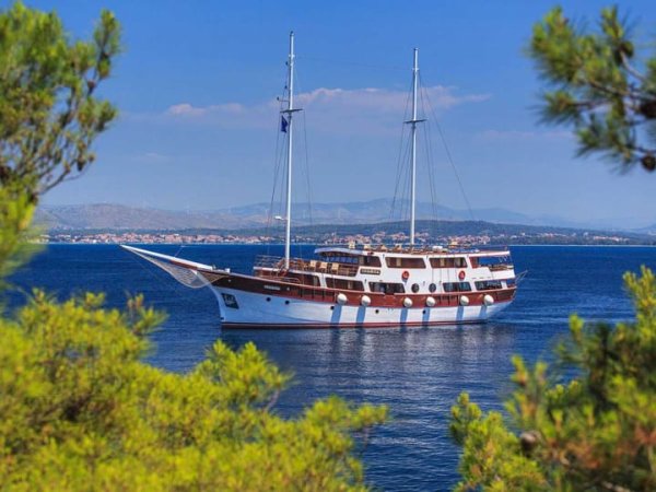41 m Gulet · 11 Kabin · Split