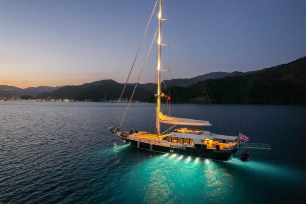 39 m Gulet · 5 Kabin · Atina