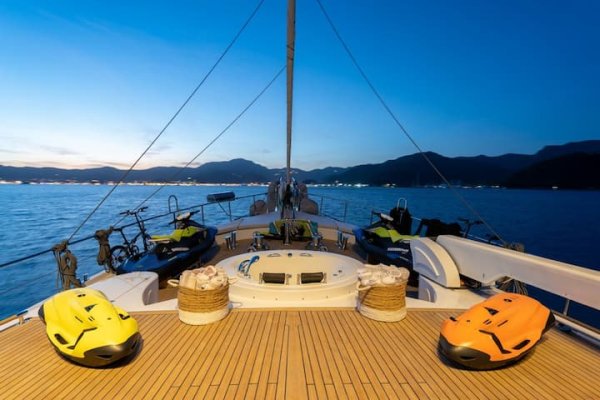 39 m Gulet · 5 Kabin · Atina