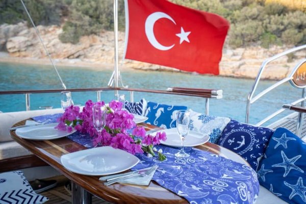 12 m Gulet · 2 Kabin · Bodrum