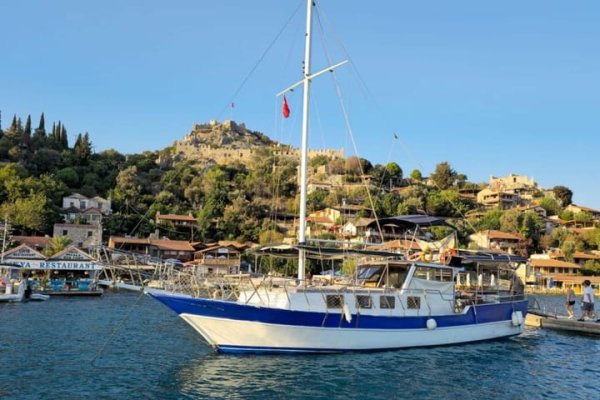 14 m Gulet · 3 Kabin · Demre