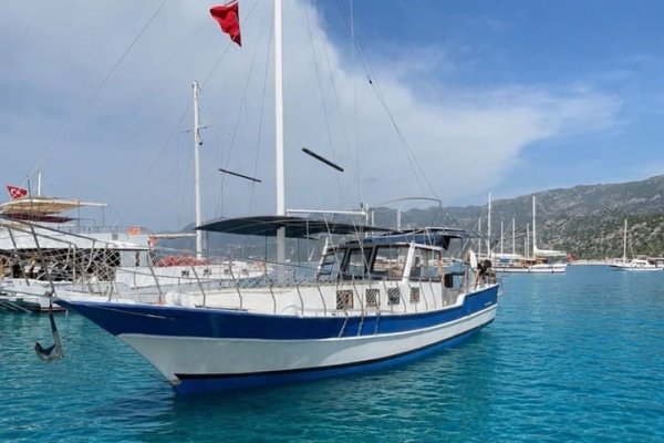 14 m Gulet · 3 Kabin · Demre