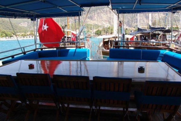 26 m Gulet · 6 Kabin · Kaş