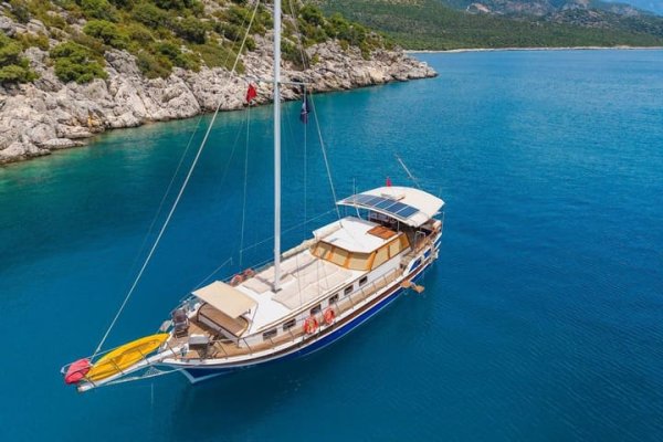 17 m Gulet · 4 Kabin · Demre