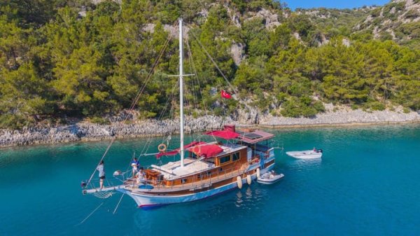 16 m Gulet · 4 Kabin · Demre