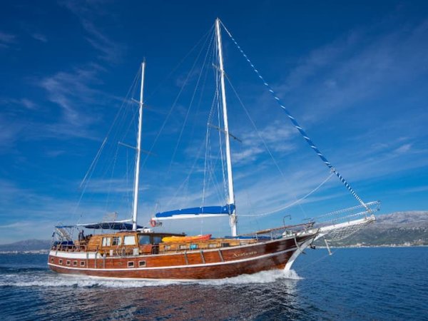 28 m Gulet · 7 Kabin · Stobreč