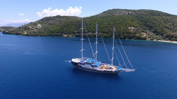33 m Gulet · 16 Kabin · Salamina