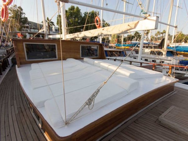 25 m Gulet · 7 Kabin · Zakynthos