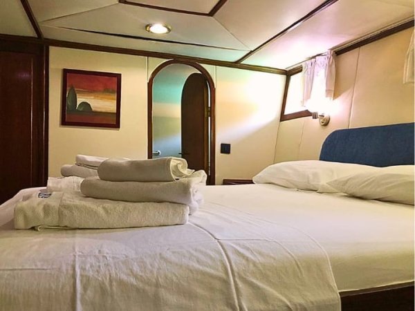 36 m Gulet · 6 Kabin · Split