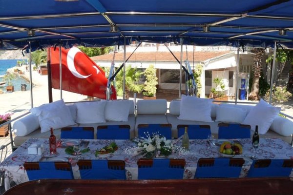 25 m Gulet · 6 Kabin · Selimiye