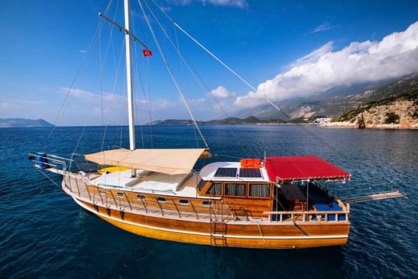 15 m Gulet · 4 Kabin · Kaş