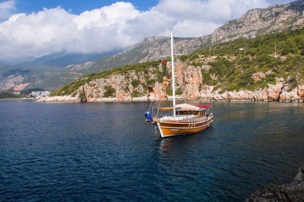 15 m Gulet · 4 Kabin · Kaş
