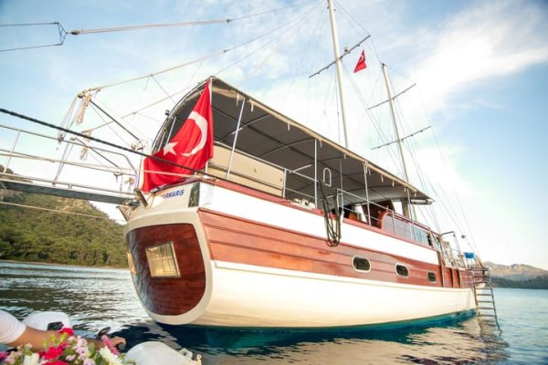 23 m Gulet · 6 Kabin · Selimiye