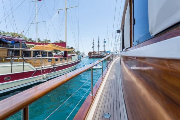 24 m Gulet · 6 Kabin · Kemer