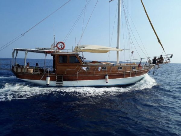 15 m Gulet · 3 Kabin · Kaş