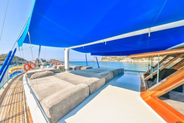 16 m Gulet · 3 Kabin · Kaş