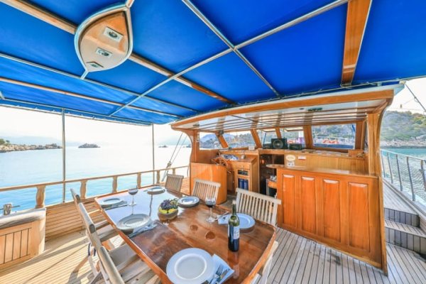 16 m Gulet · 3 Kabin · Kaş