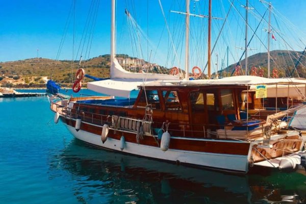 16 m Gulet · 4 Kabin · Datça