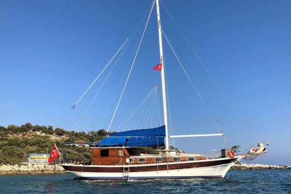 17 m Gulet · 4 Kabin · Demre