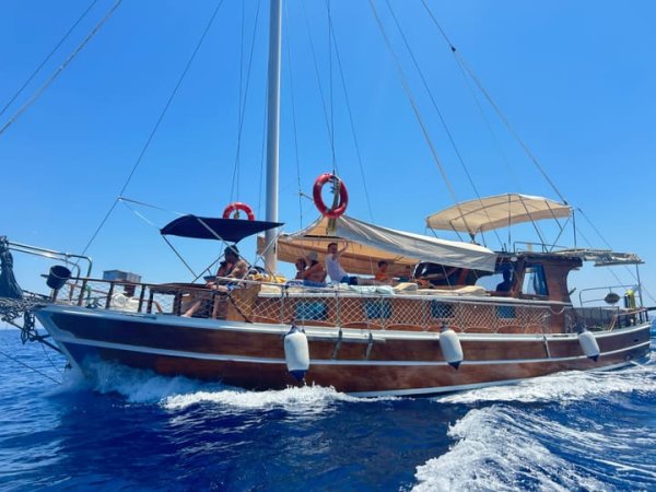 15 m Gulet · 3 Kabin · Datça