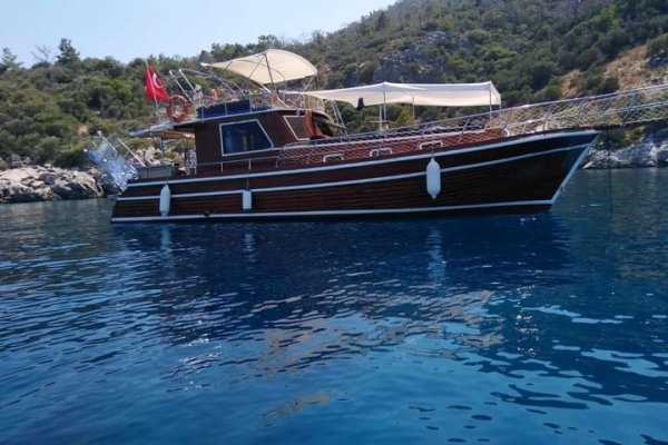 13 m Gulet · 3 Kabin · Datça