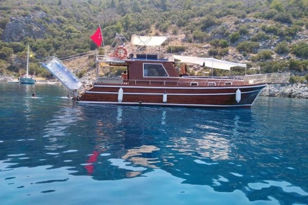 13 m Gulet · 3 Kabin · Datça